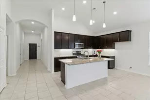 8818 Ruddy Duck Ct, Baytown, TX 77521 - Photo 11