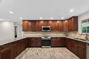 15423 S Brentwood St, Channelview, TX 77530 - Photo 9