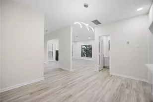 2668 Bering Dr, Houston, TX 77057 - Photo 13