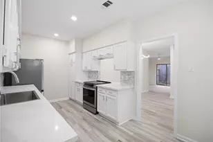 2668 Bering Dr, Houston, TX 77057 - Photo 17