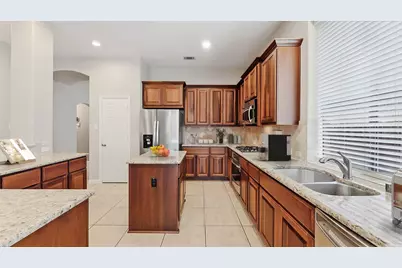 14315 Brushy Arbor Lane, Humble, TX 77396 - Photo 9