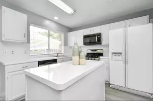 10234 Tablerock Dr, Houston, TX 77064 - Photo 7