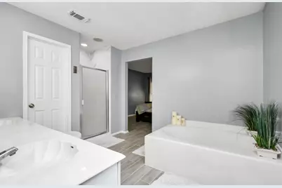 10234 Tablerock Drive, Houston, TX 77064 - Photo 17