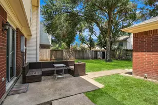 10234 Tablerock Dr, Houston, TX 77064 - Photo 3