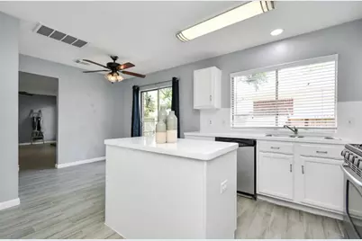 10234 Tablerock Drive, Houston, TX 77064 - Photo 9