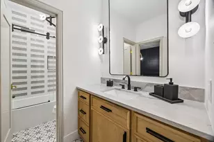 34 N Lansdowne Cir, The Woodlands, TX 77382 - Photo 39