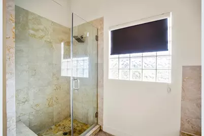 5841 Darling Street #C, Houston, TX 77007 - Photo 35