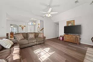 4906 Pleasure Lake Ln, Willis, TX 77318 - Photo 13