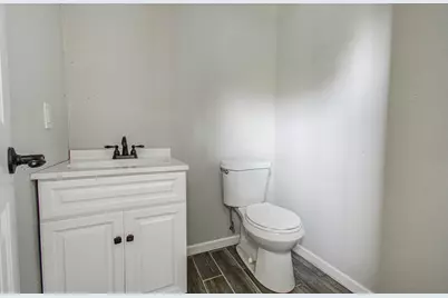 1499 County Road 393B, Alvin, TX 77511 - Photo 17