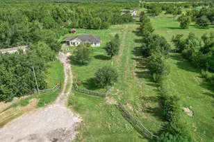 1499 County Rd 393B, Alvin, TX 77511 - Photo 3