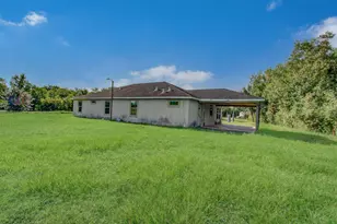 1499 County Rd 393B, Alvin, TX 77511 - Photo 25