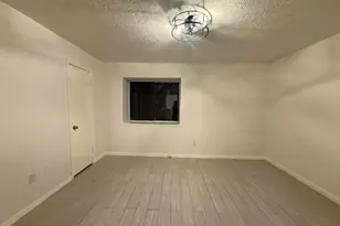 8553 Wilcrest Dr, Houston, TX 77099 - Photo 7
