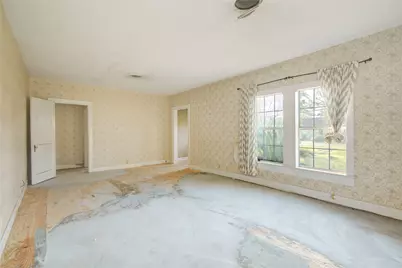 508 E 2nd Street, Sweeny, TX 77480 - Photo 9