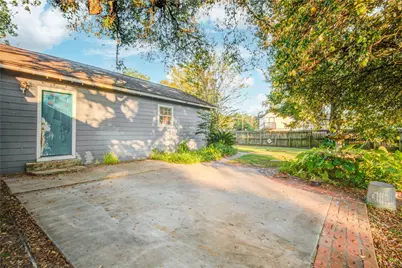 508 E 2nd Street, Sweeny, TX 77480 - Photo 33