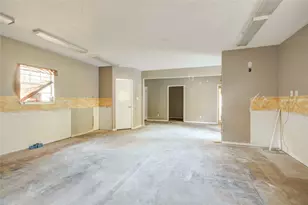 508 E 2nd St, Sweeny, TX 77480 - Photo 31