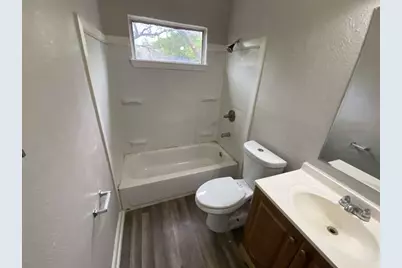 10110 Rosehaven Drive, Houston, TX 77051 - Photo 9