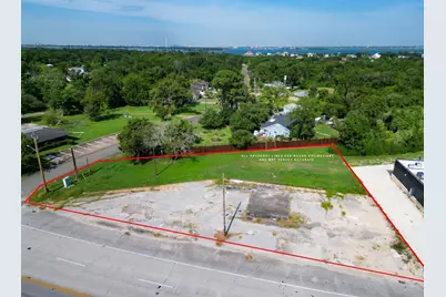 6805 Bayway Drive, Baytown, TX 77520 - Photo 1