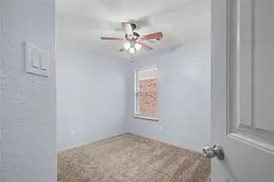 16430 Rodeo River Rd, Houston, TX 77049 - Photo 11