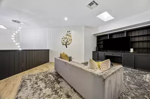 2524 Nantucket Dr, Houston, TX 77057 - Photo 17