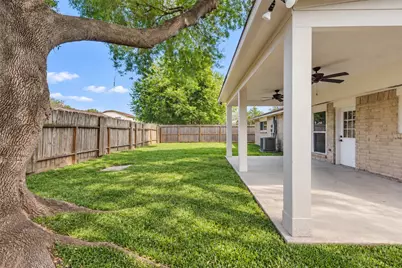 9805 Blue Bird Street, La Porte, TX 77571 - Photo 35