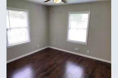 5018 Kenilwood Drive, Houston, TX 77033 - Photo 15