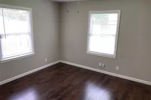 5018 Kenilwood Dr, Houston, TX 77033 - Photo 15