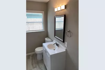 5018 Kenilwood Drive, Houston, TX 77033 - Photo 19
