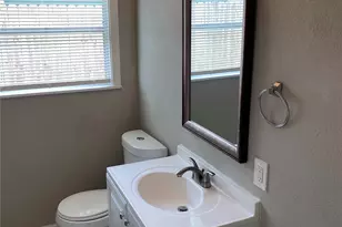 5018 Kenilwood Dr, Houston, TX 77033 - Photo 19