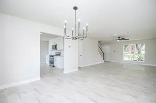 23131 N Waterlake Dr, Richmond, TX 77406 - Photo 3