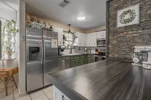 2203 Shannon Dr, Huntsville, TX 77320 - Photo 13