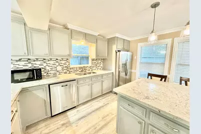 102 Mechanic Street, Galveston, TX 77550 - Photo 15