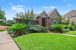 2025 Sandy Coast Cir, League City, TX 77573 - Photo 35