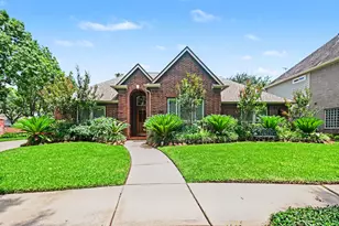 2025 Sandy Coast Cir, League City, TX 77573 - Photo 33