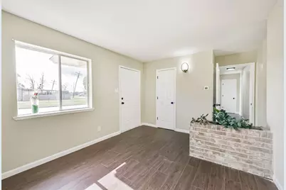 2390 Sarah Street, Beaumont, TX 77705 - Photo 5