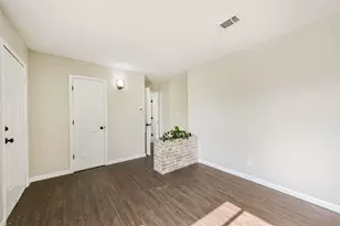 2390 Sarah St, Beaumont, TX 77705 - Photo 5