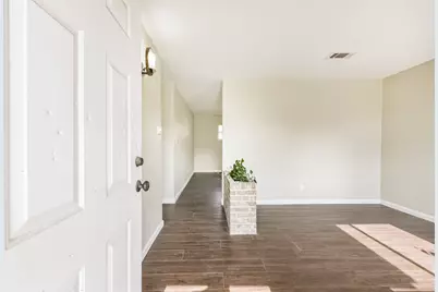 2390 Sarah Street, Beaumont, TX 77705 - Photo 3