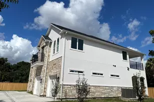 9756 Westview Dr, Houston, TX 77055 - Photo 5