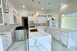9756 Westview Dr, Houston, TX 77055 - Photo 17