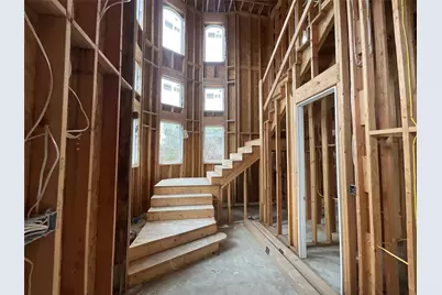 9756 Westview Drive, Houston, TX 77055 - Photo 17