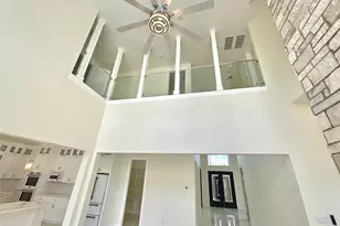 9756 Westview Dr, Houston, TX 77055 - Photo 25
