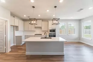 2016 Woodland Park Ct, Conroe, TX 77384 - Photo 11
