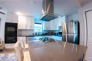 10326 Meadow Lake Ln Ln, Houston, TX 77042 - Photo 7