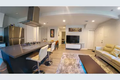 10326 Meadow Lake Ln Lane, Houston, TX 77042 - Photo 3