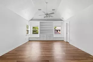 26 E Sterling Pond Cir, The Woodlands, TX 77382 - Photo 25