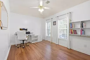 26 E Sterling Pond Cir, The Woodlands, TX 77382 - Photo 31