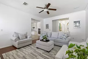 26 E Sterling Pond Cir, The Woodlands, TX 77382 - Photo 9