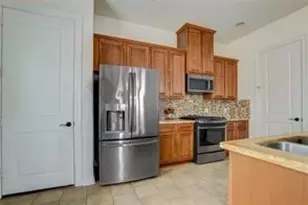 28 W Oaks Dr, Houston, TX 77058 - Photo 11