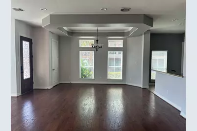 28 W Oaks Drive, Houston, TX 77058 - Photo 7