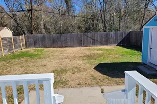 403 S Blackwell St, La Porte, TX 77571 - Photo 3