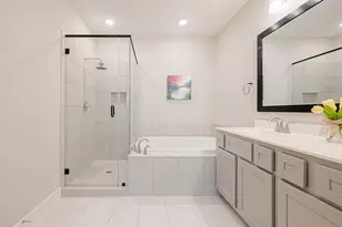 10915 Brambling Wood Dr, Houston, TX 77043 - Photo 35